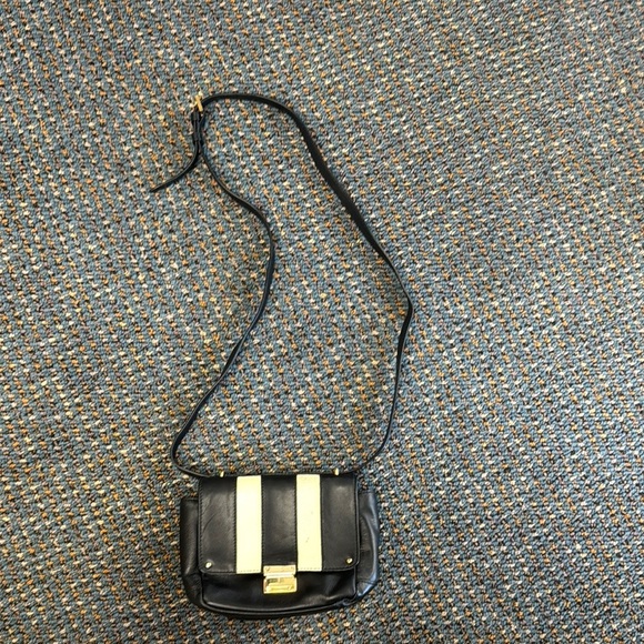 Black and Cream Women's Bag - Picture 2 of 4